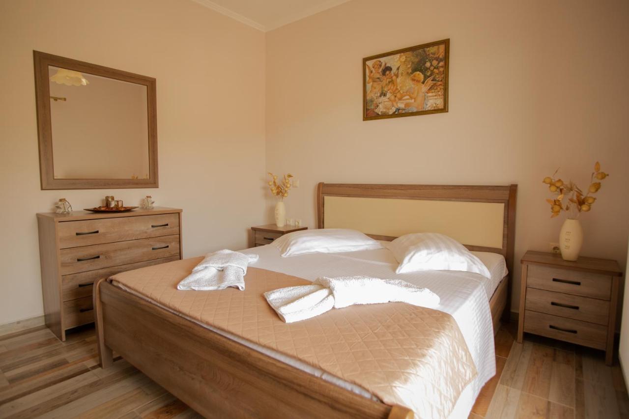 Nikorina Apts Lefkada City Екстер'єр фото