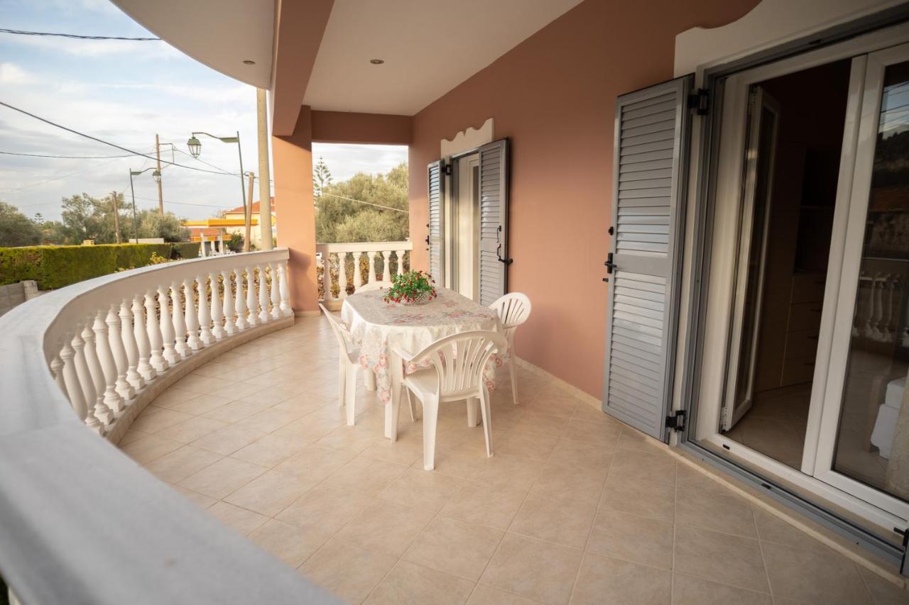 Nikorina Apts Lefkada City Екстер'єр фото